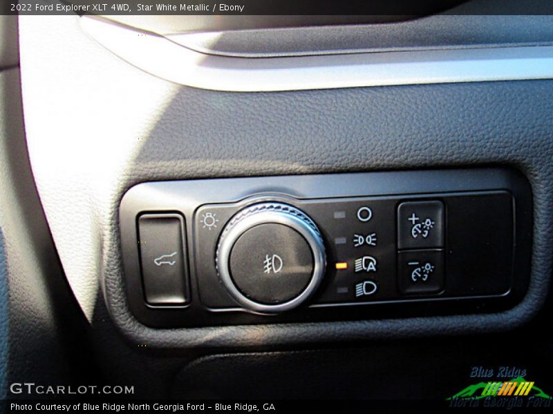 Star White Metallic / Ebony 2022 Ford Explorer XLT 4WD
