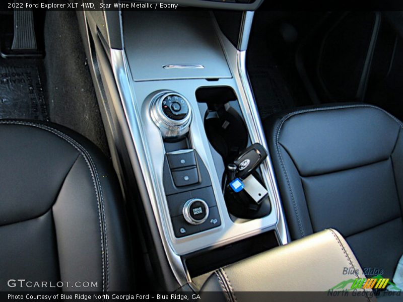 Star White Metallic / Ebony 2022 Ford Explorer XLT 4WD