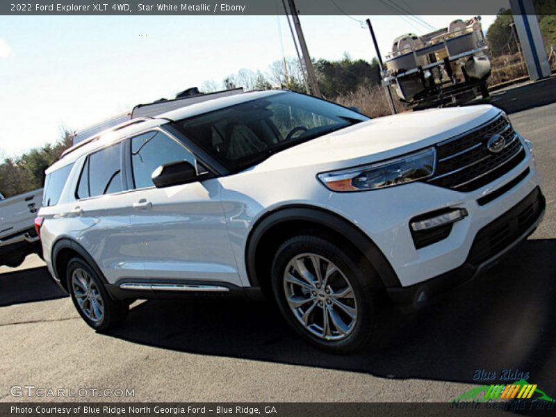 Star White Metallic / Ebony 2022 Ford Explorer XLT 4WD