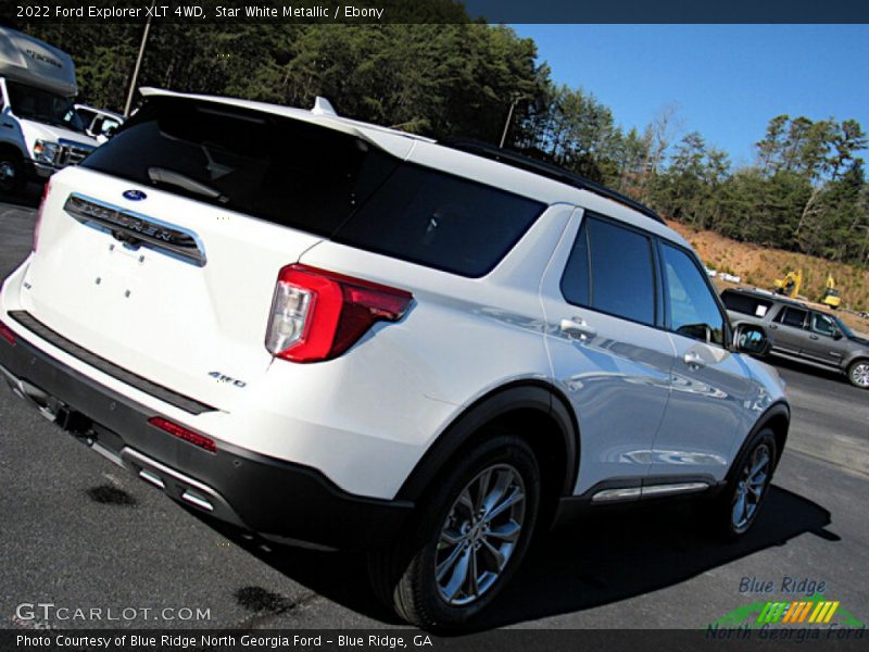 Star White Metallic / Ebony 2022 Ford Explorer XLT 4WD