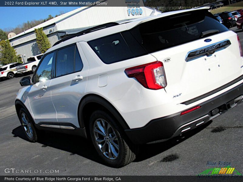 Star White Metallic / Ebony 2022 Ford Explorer XLT 4WD