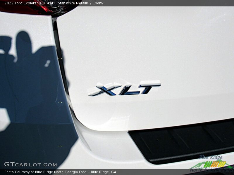 Star White Metallic / Ebony 2022 Ford Explorer XLT 4WD