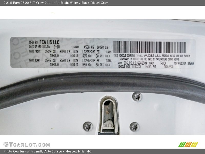 Bright White / Black/Diesel Gray 2018 Ram 2500 SLT Crew Cab 4x4