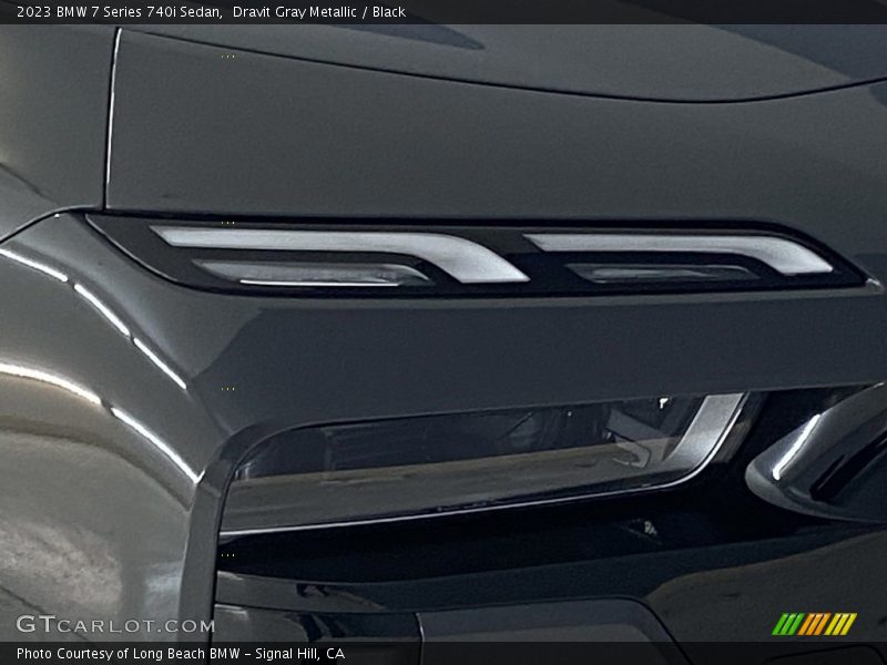Dravit Gray Metallic / Black 2023 BMW 7 Series 740i Sedan