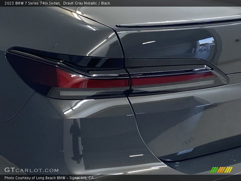 Dravit Gray Metallic / Black 2023 BMW 7 Series 740i Sedan