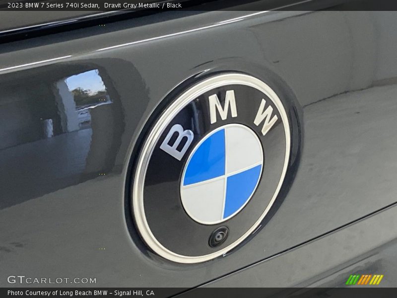 Dravit Gray Metallic / Black 2023 BMW 7 Series 740i Sedan