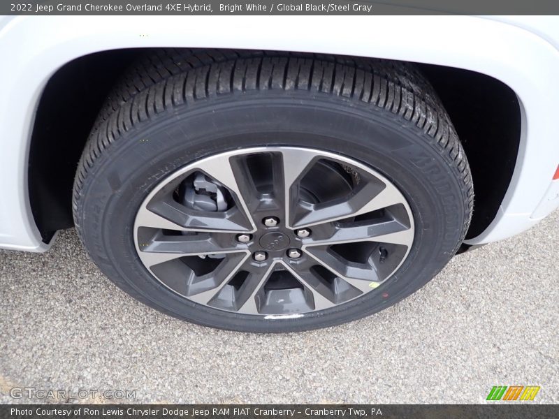 Bright White / Global Black/Steel Gray 2022 Jeep Grand Cherokee Overland 4XE Hybrid