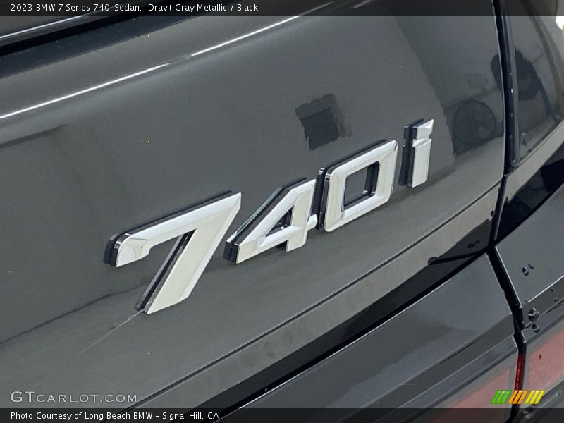 Dravit Gray Metallic / Black 2023 BMW 7 Series 740i Sedan