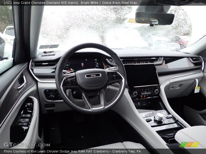  2022 Grand Cherokee Overland 4XE Hybrid Global Black/Steel Gray Interior