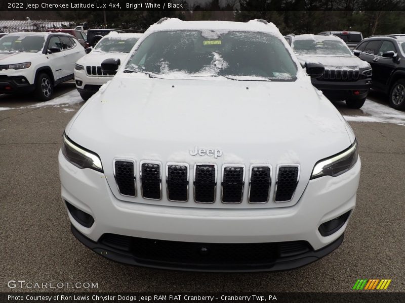 Bright White / Black 2022 Jeep Cherokee Latitude Lux 4x4