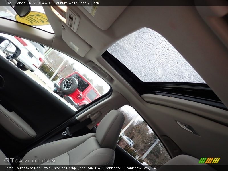 Platinum White Pearl / Black 2022 Honda HR-V EX AWD