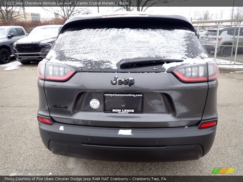 Granite Crystal Metallic / Black 2023 Jeep Cherokee Altitude Lux 4x4