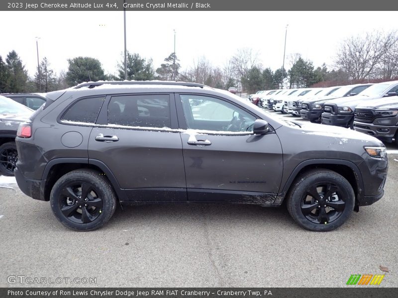 Granite Crystal Metallic / Black 2023 Jeep Cherokee Altitude Lux 4x4
