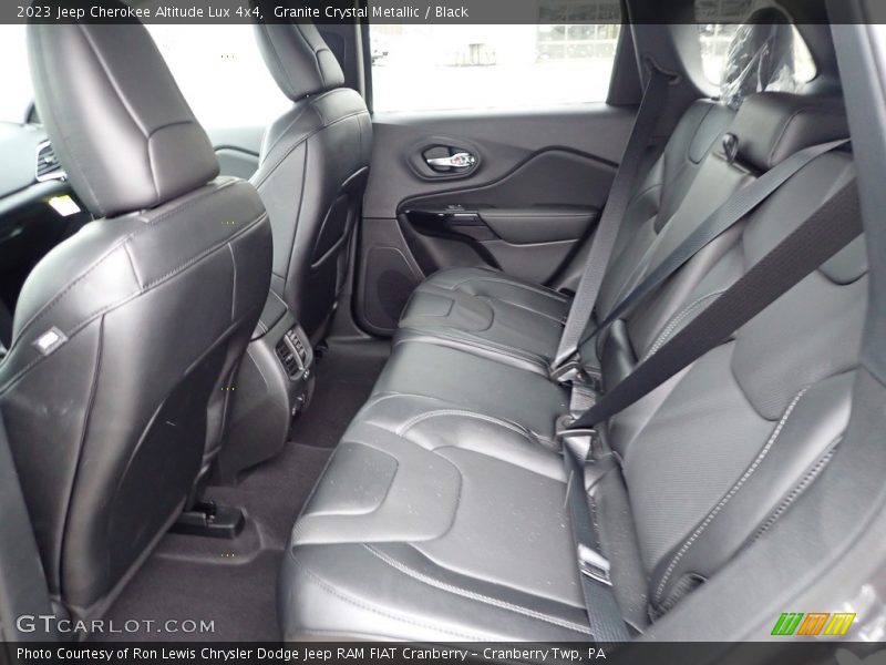 Granite Crystal Metallic / Black 2023 Jeep Cherokee Altitude Lux 4x4