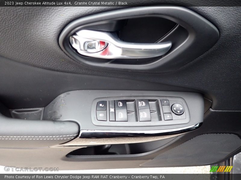 Granite Crystal Metallic / Black 2023 Jeep Cherokee Altitude Lux 4x4