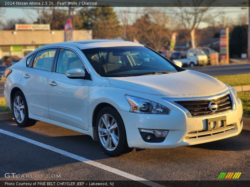 Pearl White / Charcoal 2014 Nissan Altima 2.5 SV