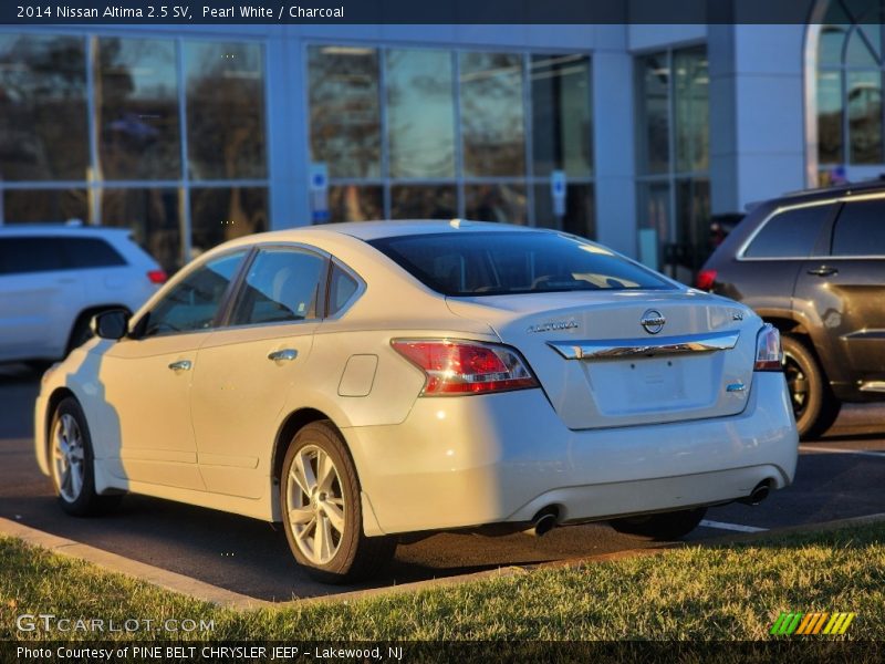 Pearl White / Charcoal 2014 Nissan Altima 2.5 SV