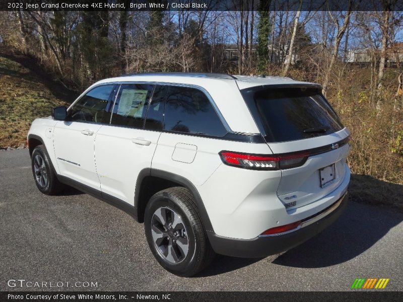 Bright White / Global Black 2022 Jeep Grand Cherokee 4XE Hybrid