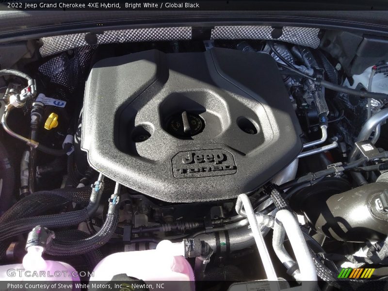 Bright White / Global Black 2022 Jeep Grand Cherokee 4XE Hybrid