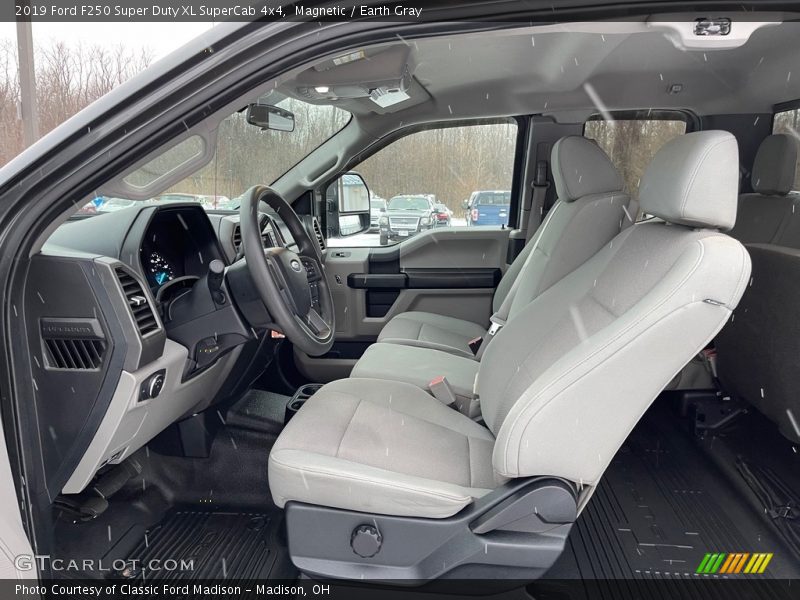 Magnetic / Earth Gray 2019 Ford F250 Super Duty XL SuperCab 4x4