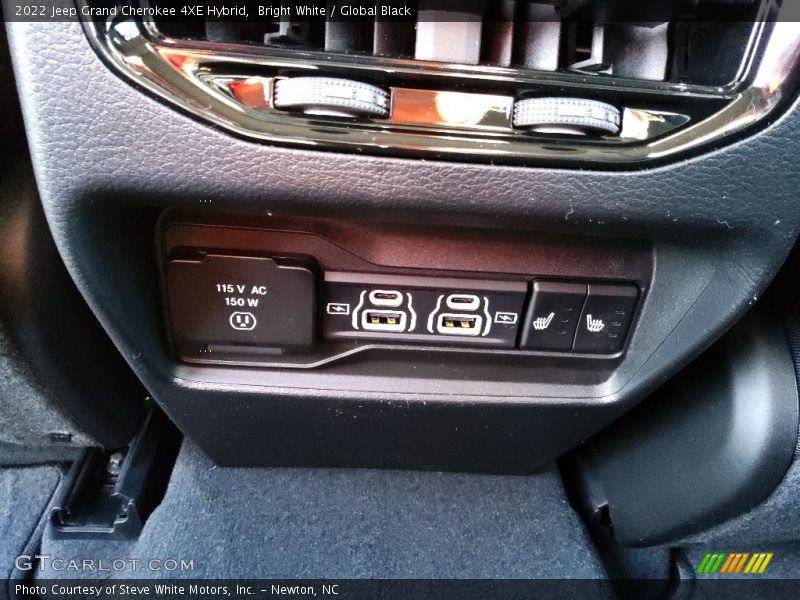 Bright White / Global Black 2022 Jeep Grand Cherokee 4XE Hybrid