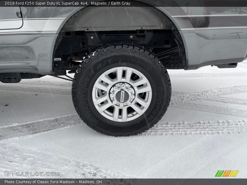 Magnetic / Earth Gray 2019 Ford F250 Super Duty XL SuperCab 4x4