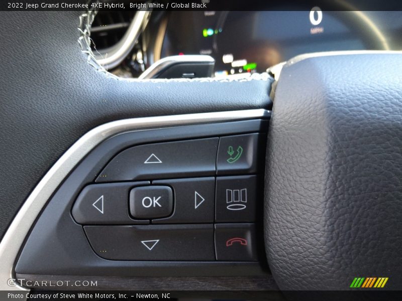 Bright White / Global Black 2022 Jeep Grand Cherokee 4XE Hybrid