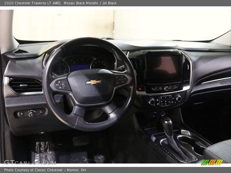 Mosaic Black Metallic / Jet Black 2020 Chevrolet Traverse LT AWD