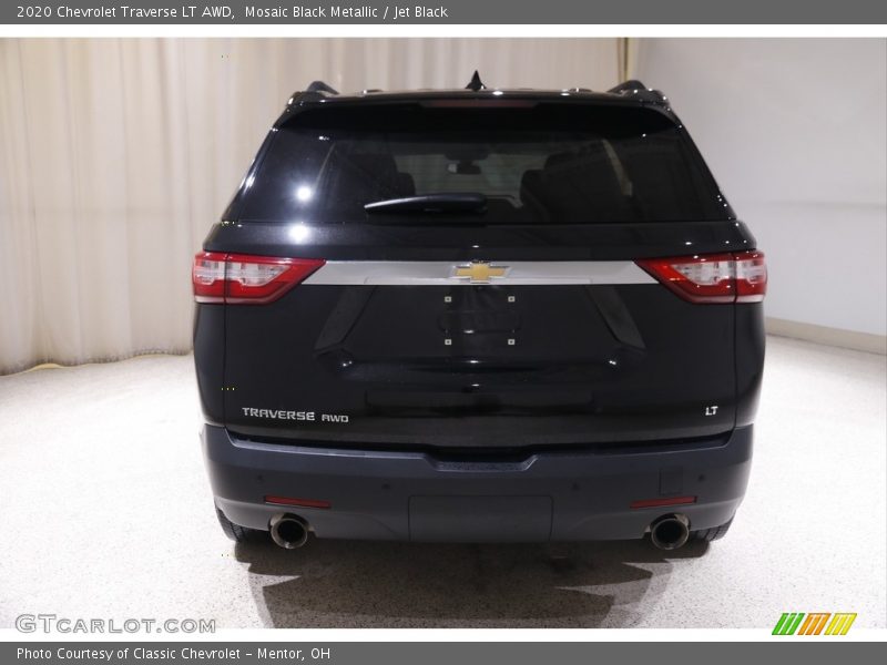 Mosaic Black Metallic / Jet Black 2020 Chevrolet Traverse LT AWD