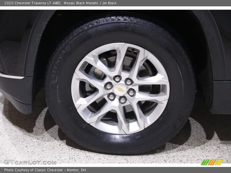 Mosaic Black Metallic / Jet Black 2020 Chevrolet Traverse LT AWD