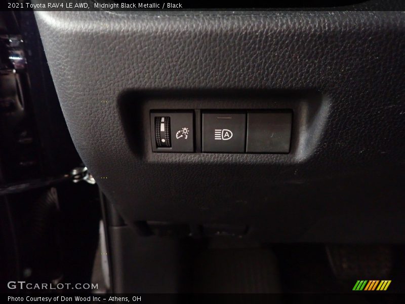 Midnight Black Metallic / Black 2021 Toyota RAV4 LE AWD