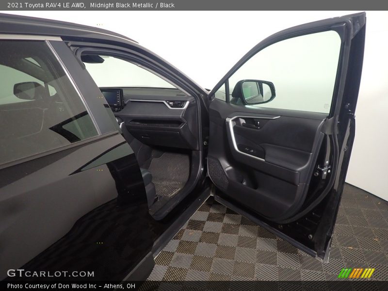 Midnight Black Metallic / Black 2021 Toyota RAV4 LE AWD