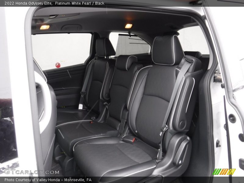 Platinum White Pearl / Black 2022 Honda Odyssey Elite