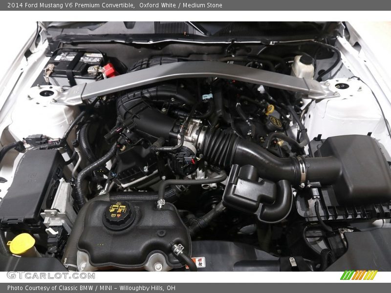 Oxford White / Medium Stone 2014 Ford Mustang V6 Premium Convertible