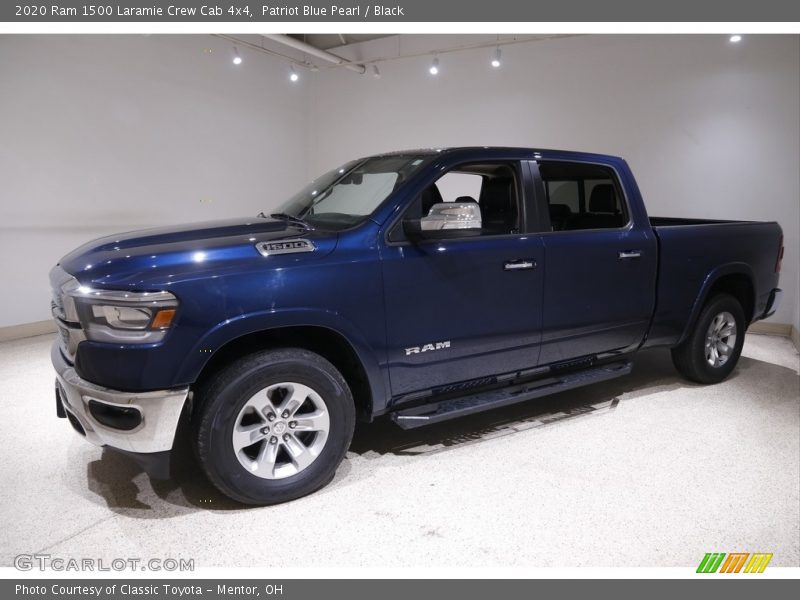 Patriot Blue Pearl / Black 2020 Ram 1500 Laramie Crew Cab 4x4