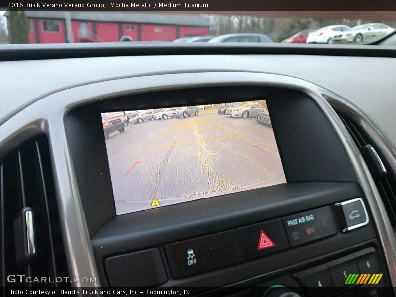 Mocha Metallic / Medium Titanium 2016 Buick Verano Verano Group