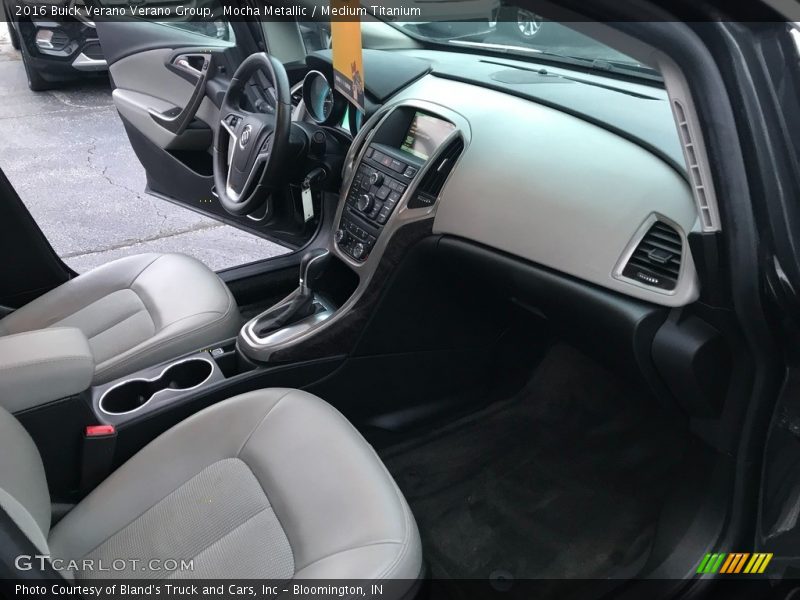 Mocha Metallic / Medium Titanium 2016 Buick Verano Verano Group