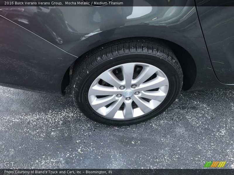 Mocha Metallic / Medium Titanium 2016 Buick Verano Verano Group