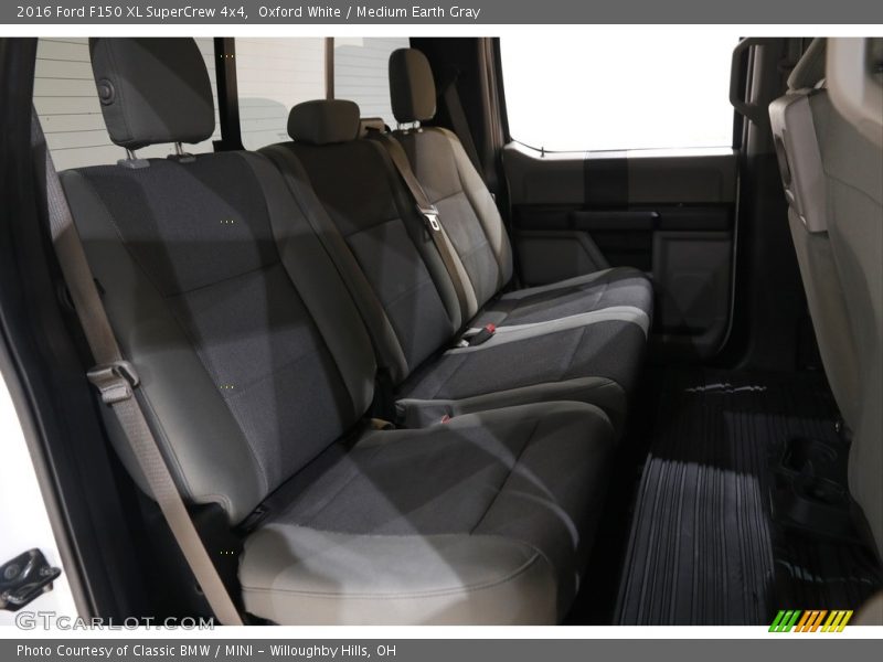 Oxford White / Medium Earth Gray 2016 Ford F150 XL SuperCrew 4x4