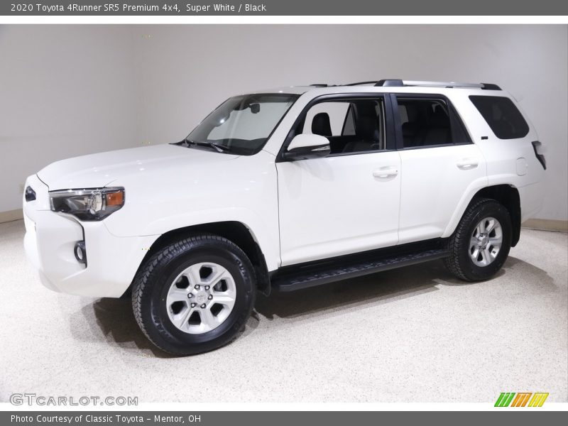 Super White / Black 2020 Toyota 4Runner SR5 Premium 4x4