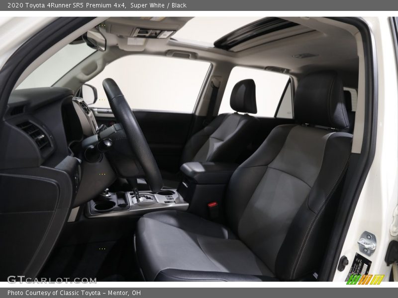 Super White / Black 2020 Toyota 4Runner SR5 Premium 4x4