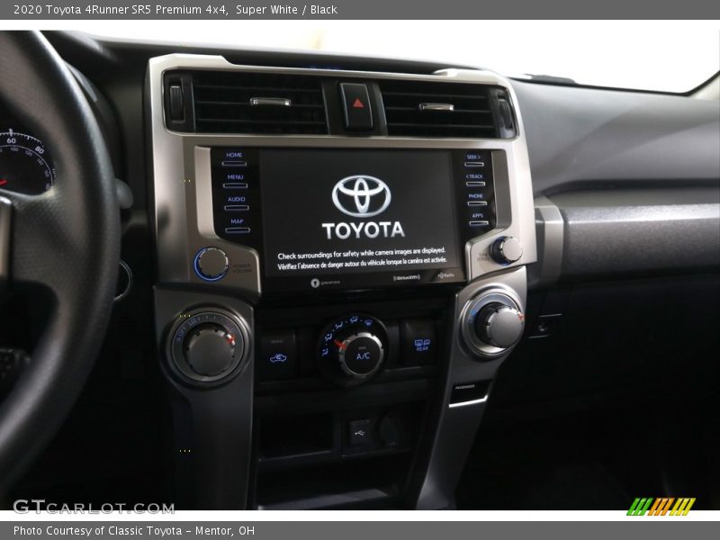 Super White / Black 2020 Toyota 4Runner SR5 Premium 4x4