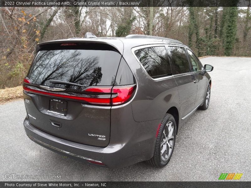 Granite Crystal Metallic / Black/Alloy 2022 Chrysler Pacifica Limited AWD
