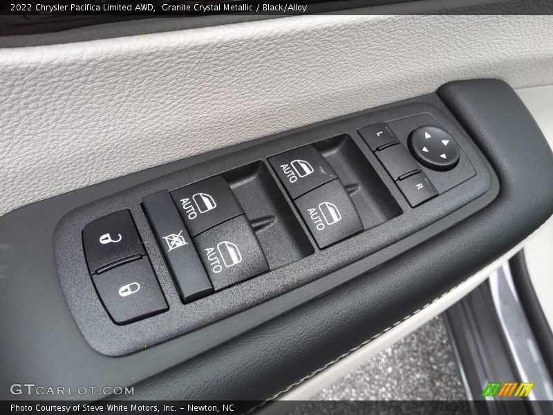 Granite Crystal Metallic / Black/Alloy 2022 Chrysler Pacifica Limited AWD