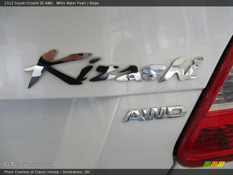  2012 Kizashi SE AWD Logo