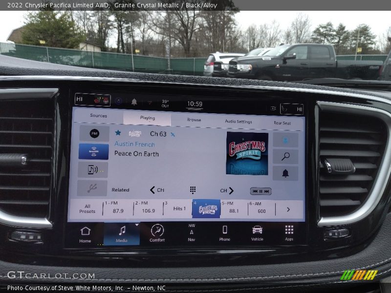 Granite Crystal Metallic / Black/Alloy 2022 Chrysler Pacifica Limited AWD