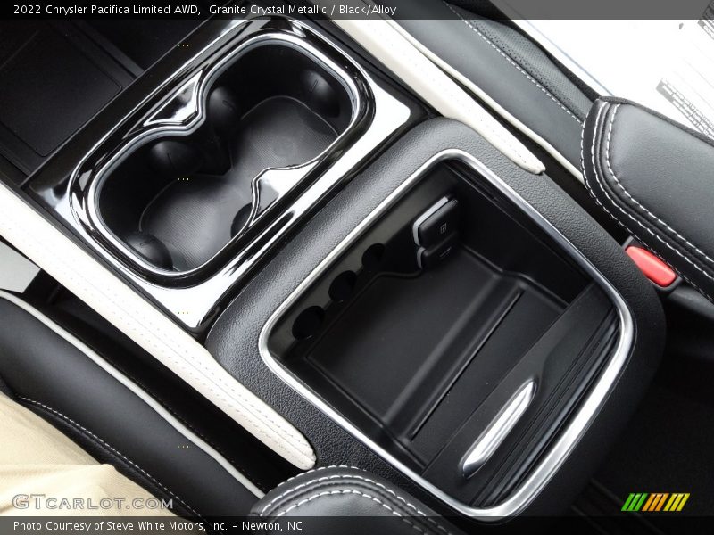 Granite Crystal Metallic / Black/Alloy 2022 Chrysler Pacifica Limited AWD