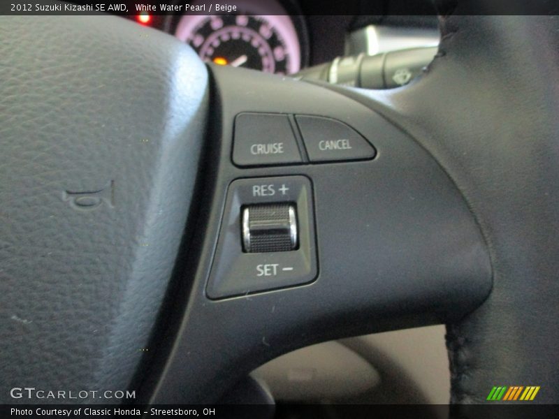  2012 Kizashi SE AWD Steering Wheel