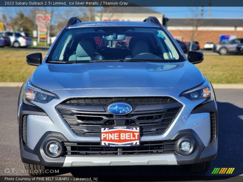 Ice Silver Metallic / Titanium Gray 2023 Subaru Outback 2.5i Limited