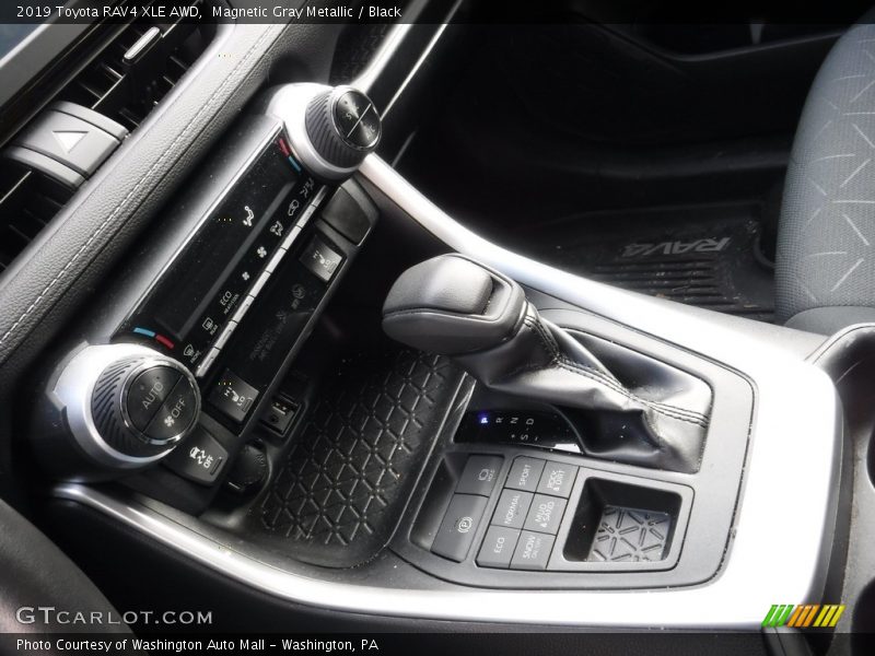 Magnetic Gray Metallic / Black 2019 Toyota RAV4 XLE AWD